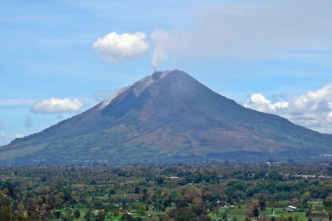Indonesian Volcano Mount Sinabung Erupts in Sumatra