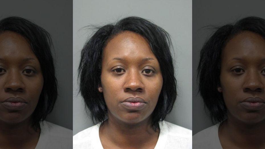 Mom Kicked Out Son From Car, Then Abandoned Her Other 9 Kids in Freezing Van