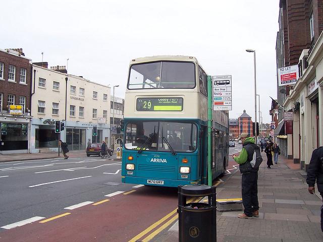 Bus Company in Leicester Condemns Bus ‘Surfers’ After Footage of Surfing Surfaces
