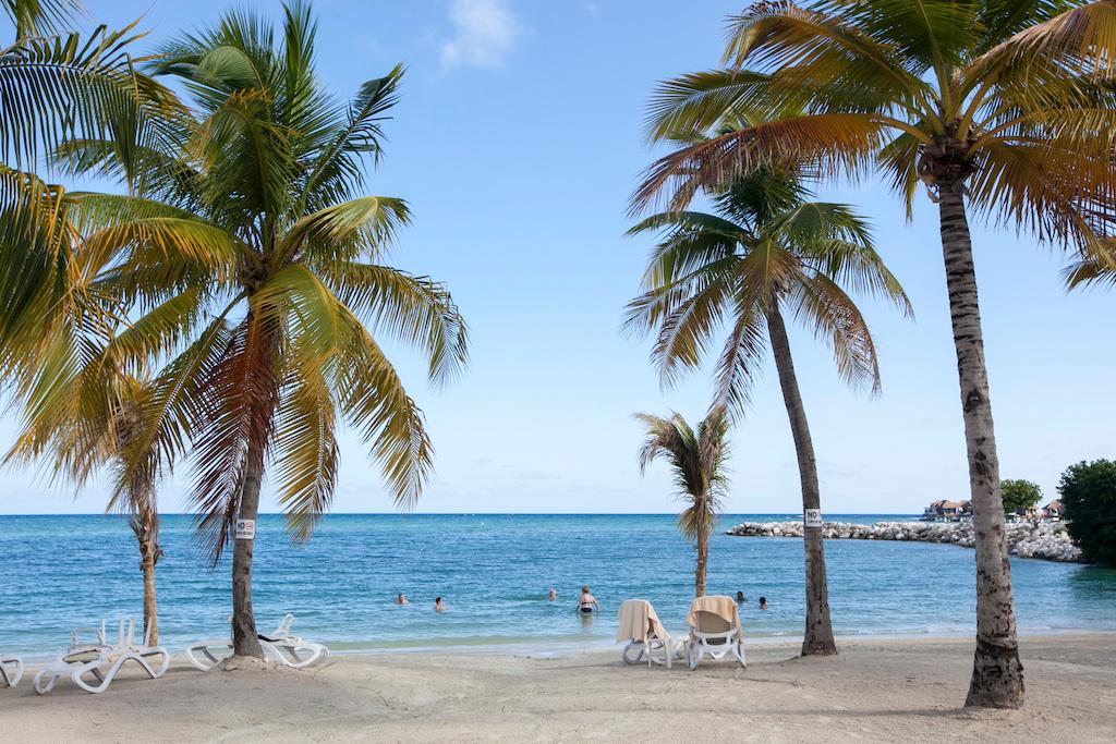 Feds Advise Canadians Travelling to Jamaica and Colombia to Exercise ‘High Degree of Caution’