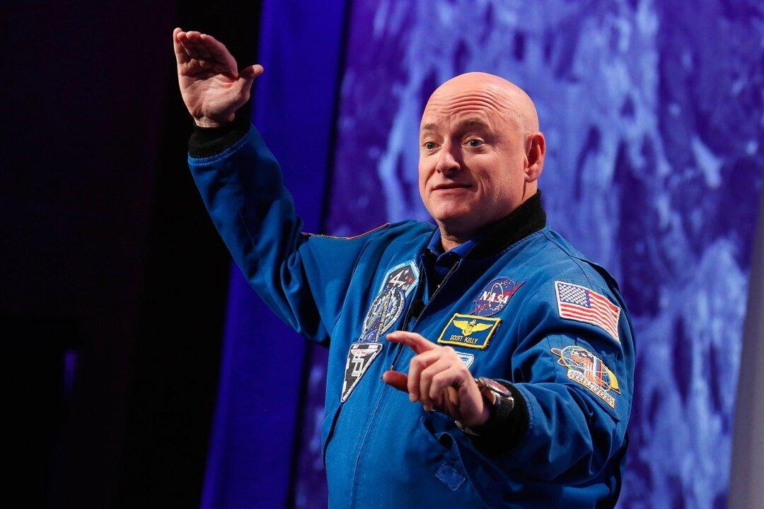 Scott Kelly Reveals How Living in Space Made Him Different From Twin Brother