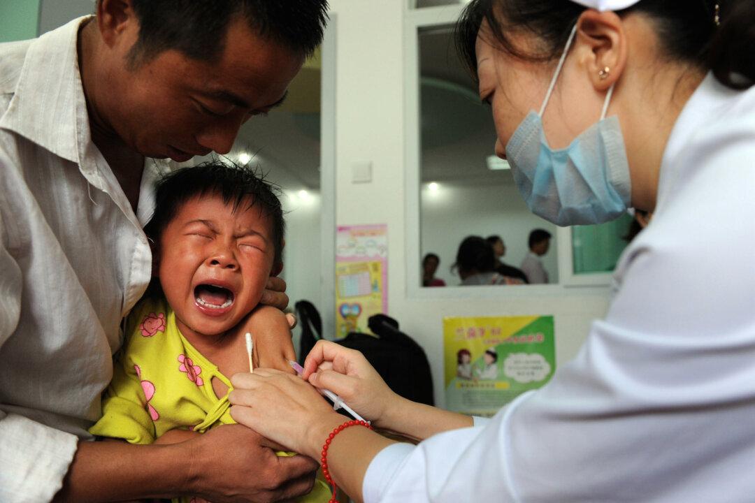 Chinese Authorities Try to Cover up 650,000 Substandard Vaccines