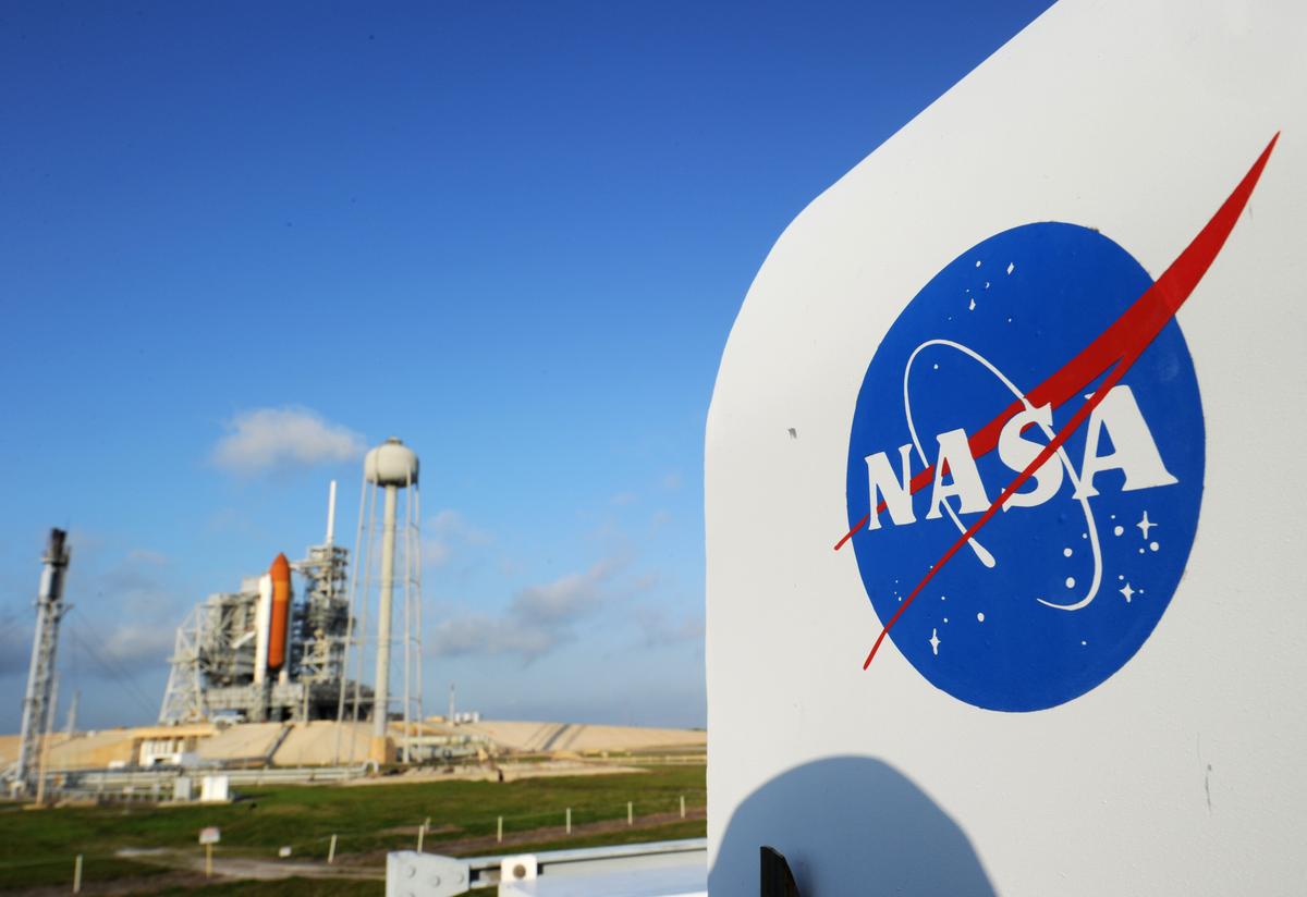 NASA Contracts Uber to Build Flying Taxi Air Control Software
