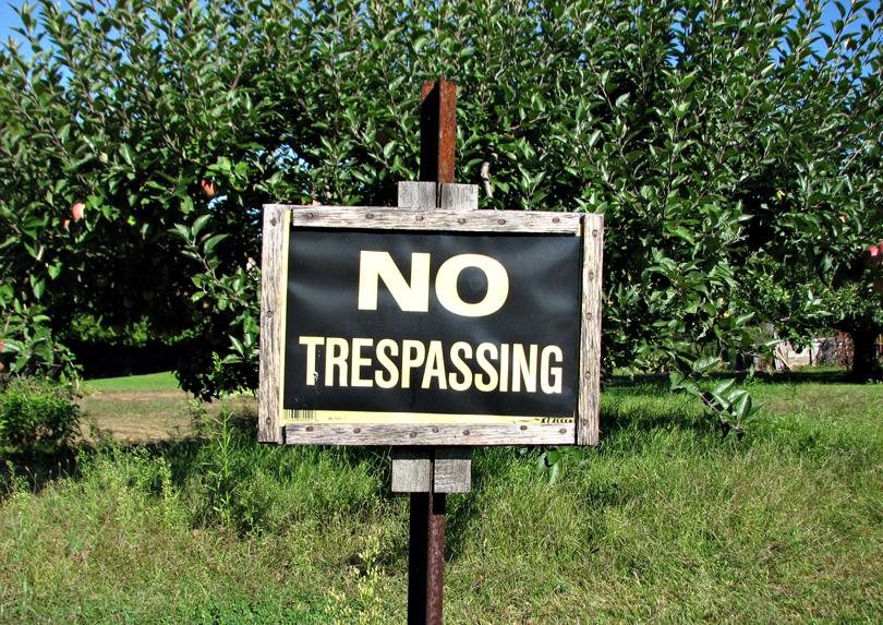 Arizona Lawmakers Concerned Vaccine ‘Ambassadors’ May Ignore ‘No Trespassing’ Signs