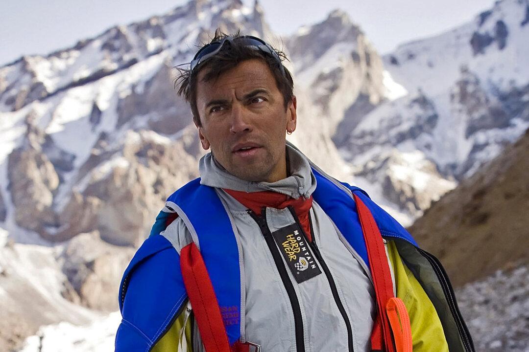 Wingsuited Russian Daredevil Dies in Himalayan BASE Jump