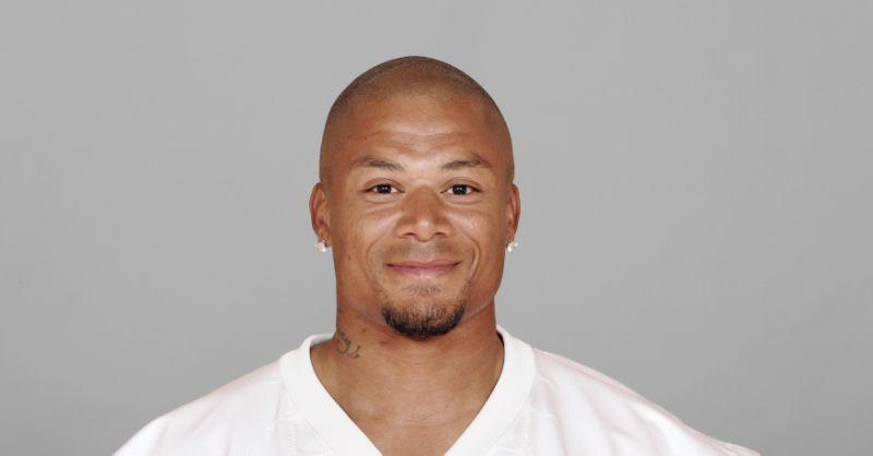 Former NFL WR Terry Glenn Dead in Car Crash, Fiancee Survives