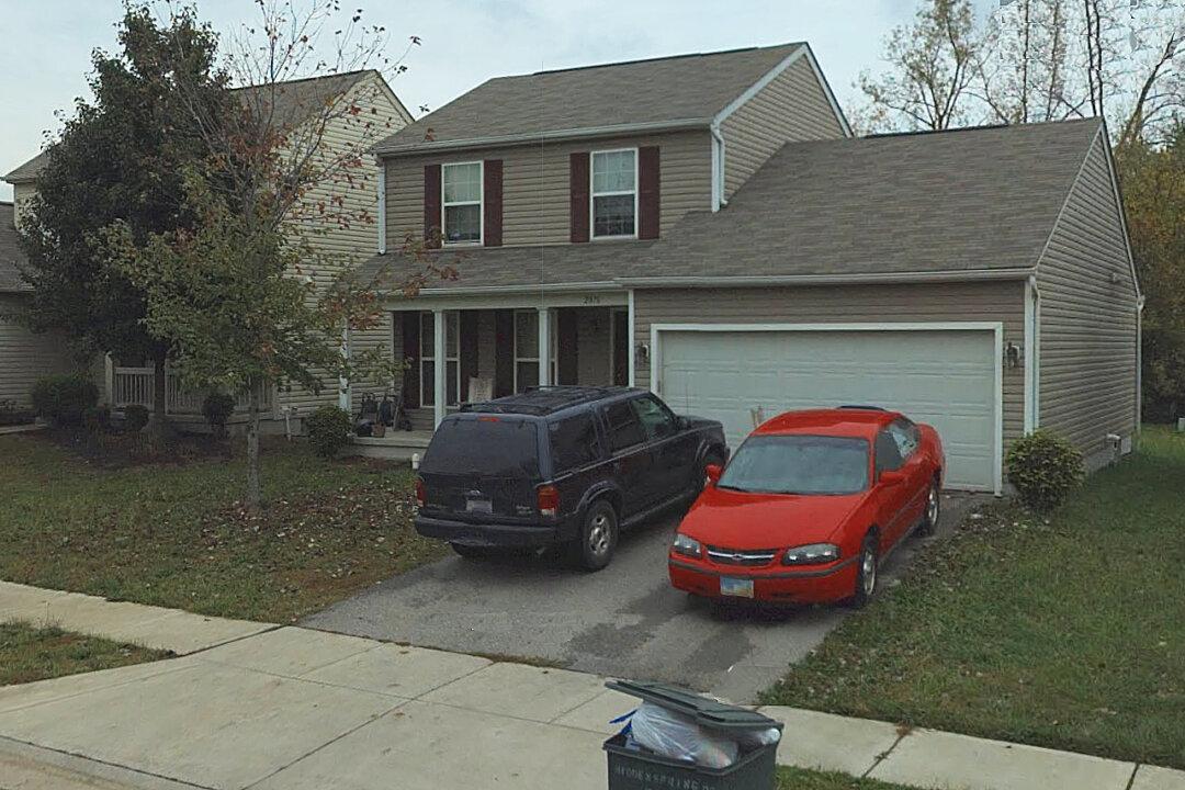 Woman Cooking Thanksgiving Dinner Becomes Victim of Drive-By Shooting