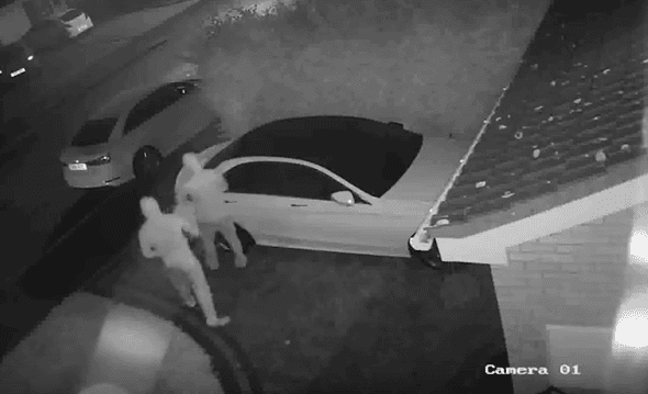 Car Thieves Using New ‘Relay Method’ Caught on CCTV