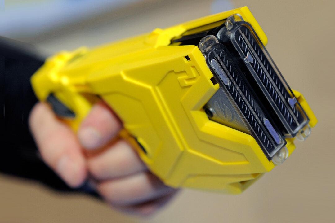 Ohio Officer Accidentally Shoots Partner With Taser