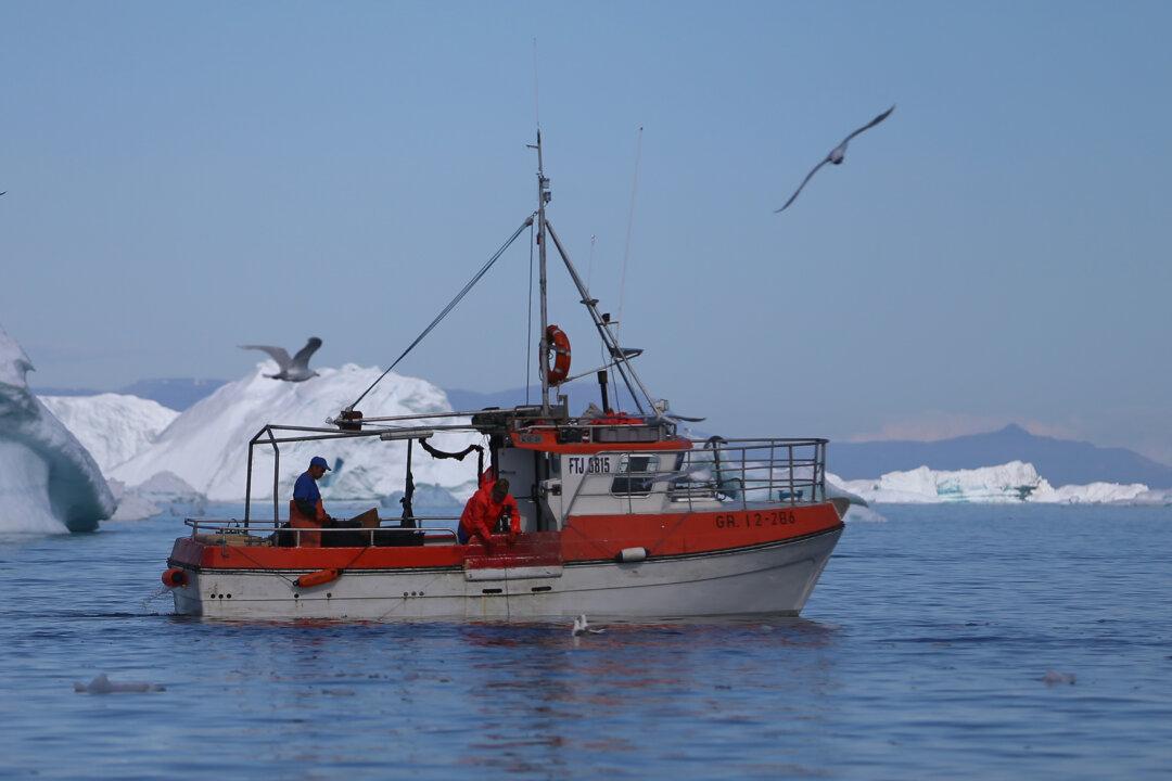 10 Nations Agree to Study Newly Opened Arctic Fishing Waters