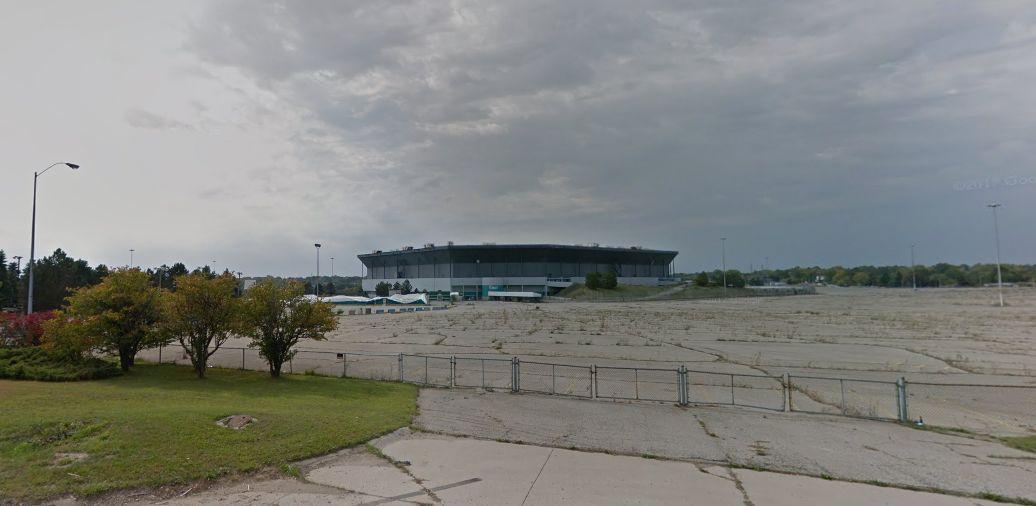 Contractors Try and Fail to Demolish Pontiac Silverdome