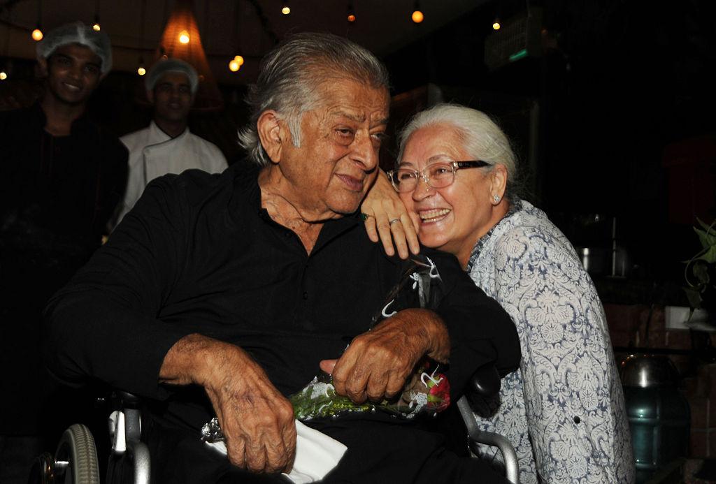 Bollywood Legend Shashi Kapoor Dies Aged 79