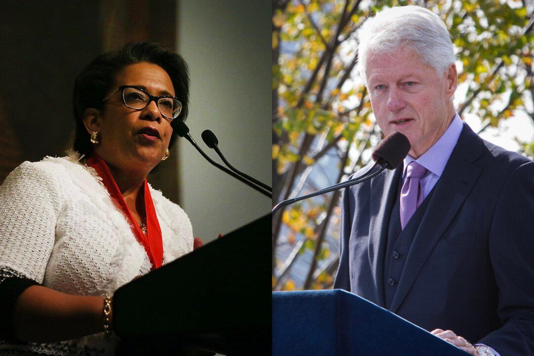 Obama FBI Tried Silencing Whistleblower on Clinton–Lynch Tarmac Meeting, Documents Reveal