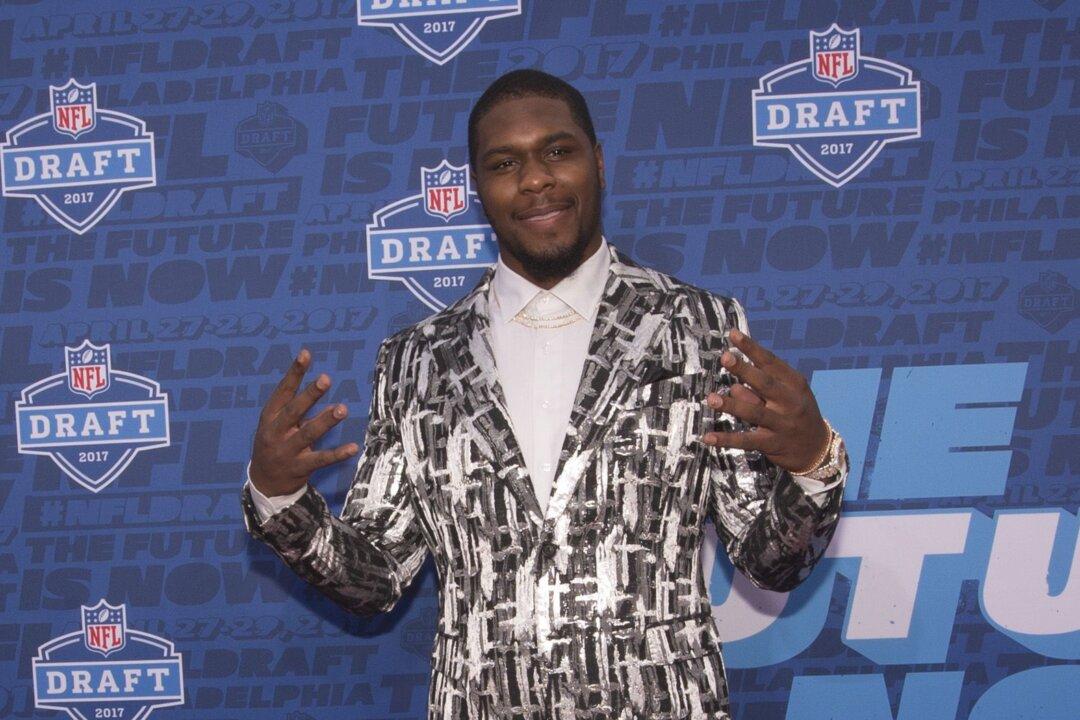 Seattle Seahawks’ Malik McDowell Arrested on Disorderly Conduct Charges