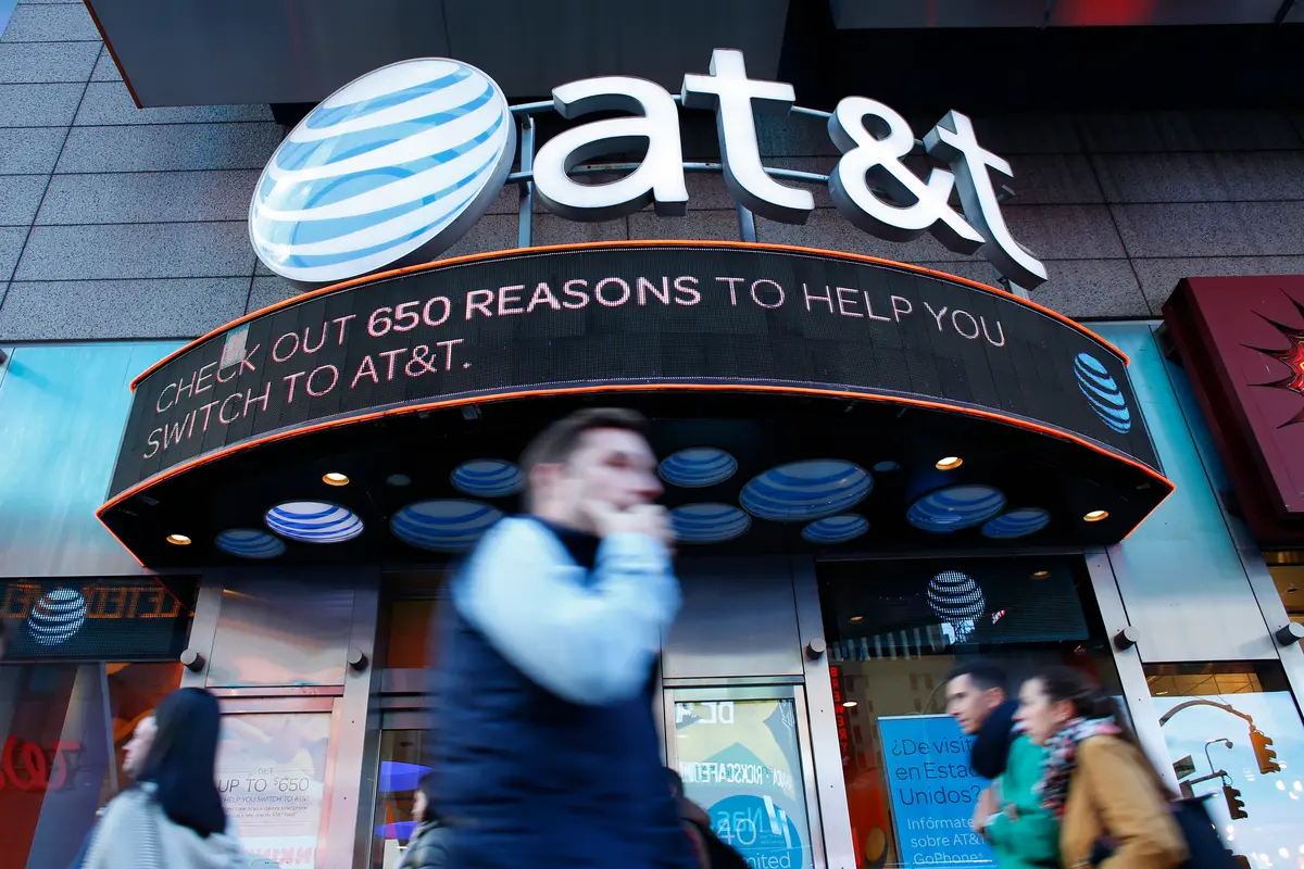 AT&T Customers Have 10 Days Left to Claim $7,500 From Settlement: 4 Things to Know thumbnail