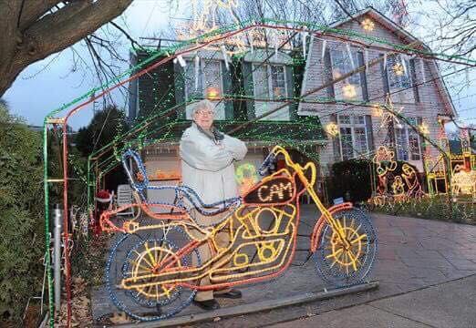 Man Famous For Elaborate Christmas Display Dies Tending to His Lights