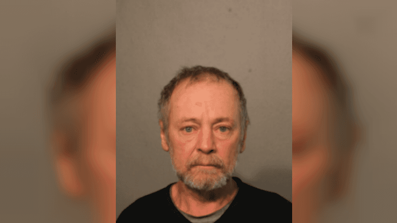 Chicago Man Who Noticed Bad Smell Didn’t Know Wife Was Dead