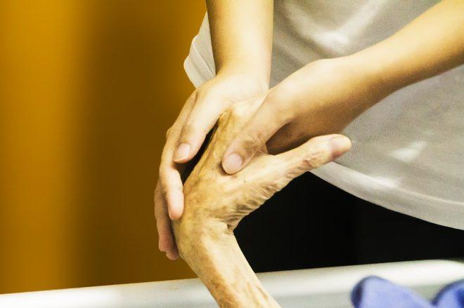 Court Tells Hospice Society That Opposes Medically Assisted Death to Stop Meeting