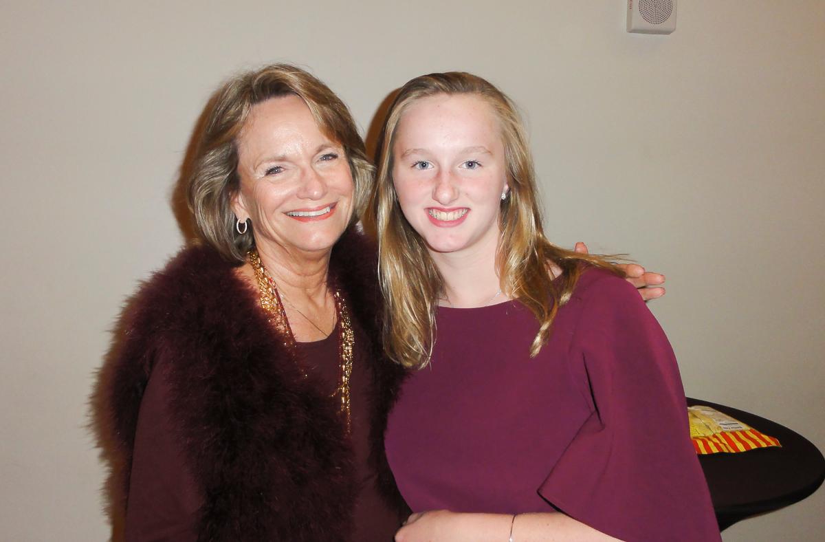 Watercolor Painter Enjoys a ‘Visual Feast’ in Shen Yun