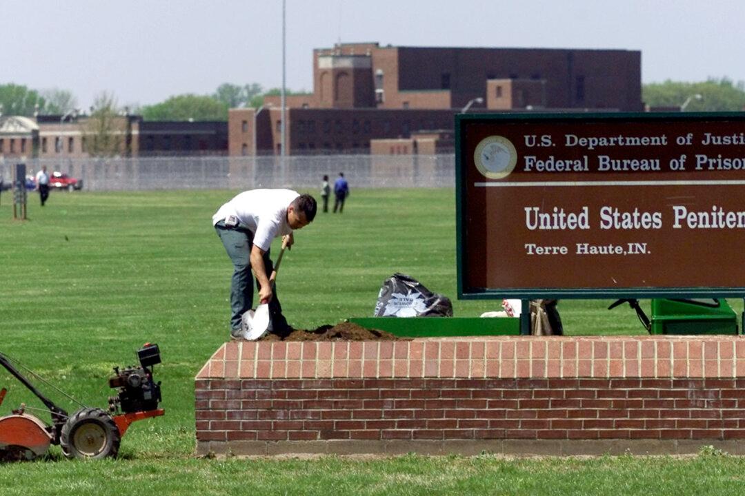 94 Percent of Non-Citizen Federal Prisoners Are Illegal Aliens