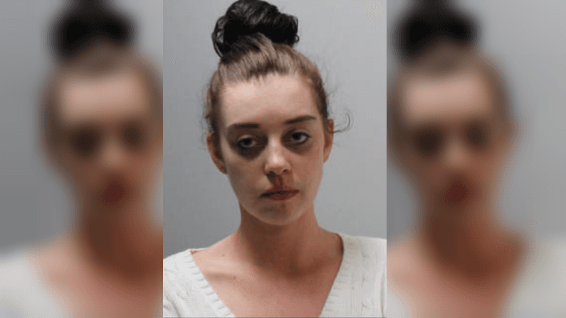 Woman Tries to Snort Cocaine While in Police Custody
