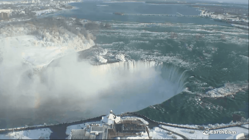 Niagara Falls Turns into Winter Wonderland of Snow and Ice