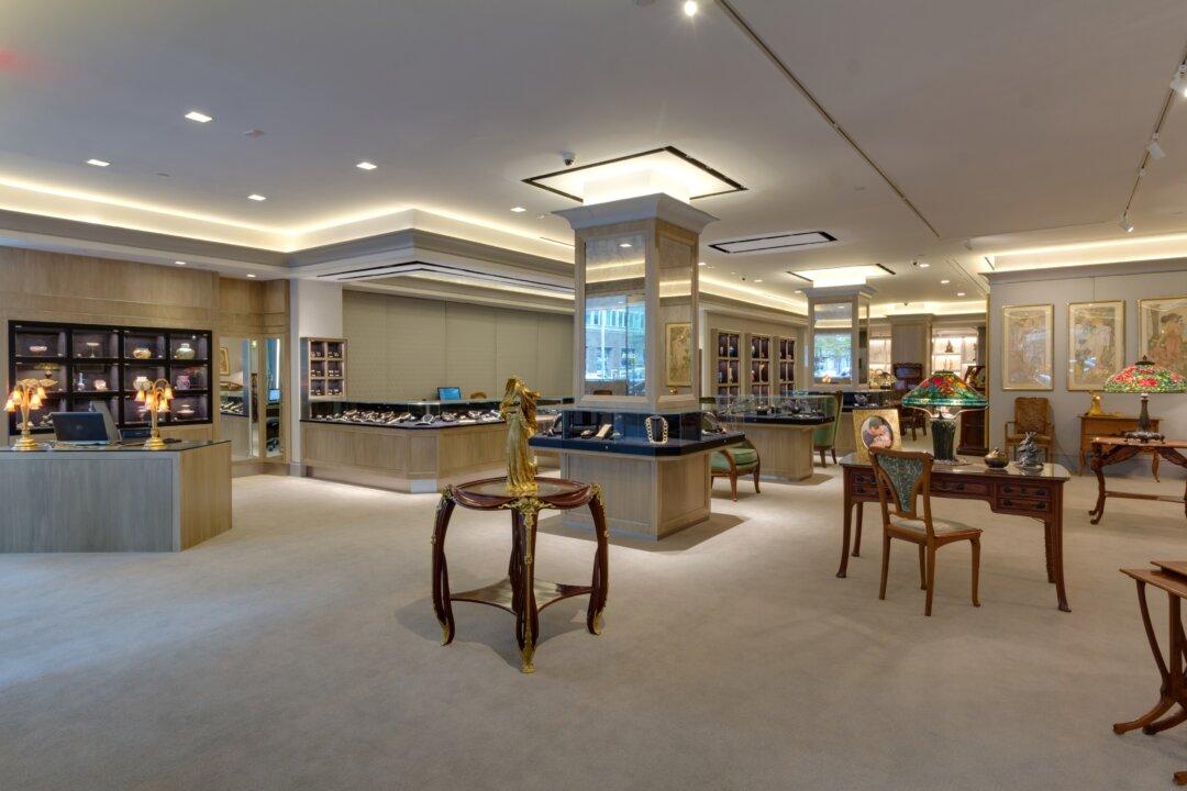 Art Nouveau Decorative Arts Dealer Macklowe Gallery Moves to Midtown