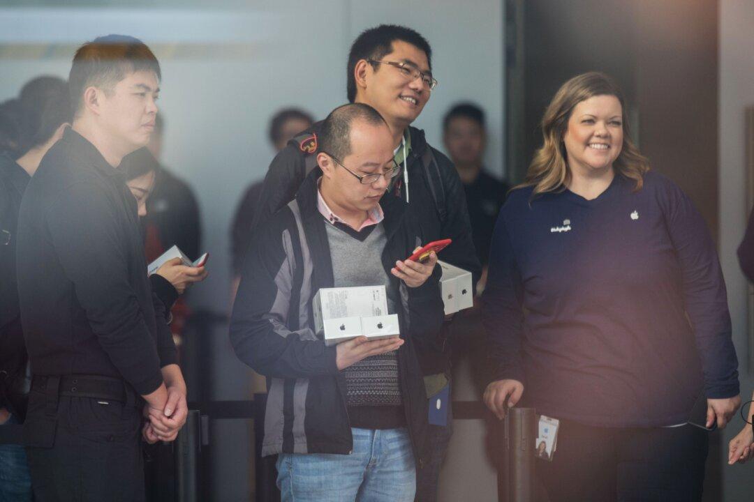 In Latest Move to Gain Global Edge, China Attempts to Lure Foreigners in Science and Tech With New Visa Program