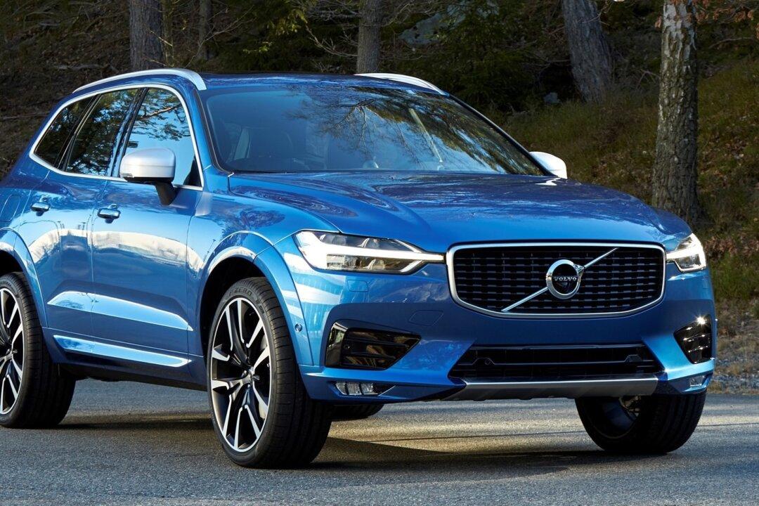 2018 Volvo XC60 T6, AWD R-Design Trim
