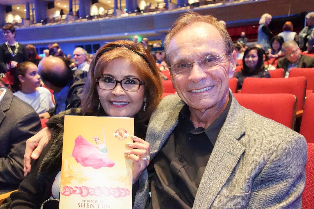 Retired Dentist Finds Shen Yun Exciting and Impressive
