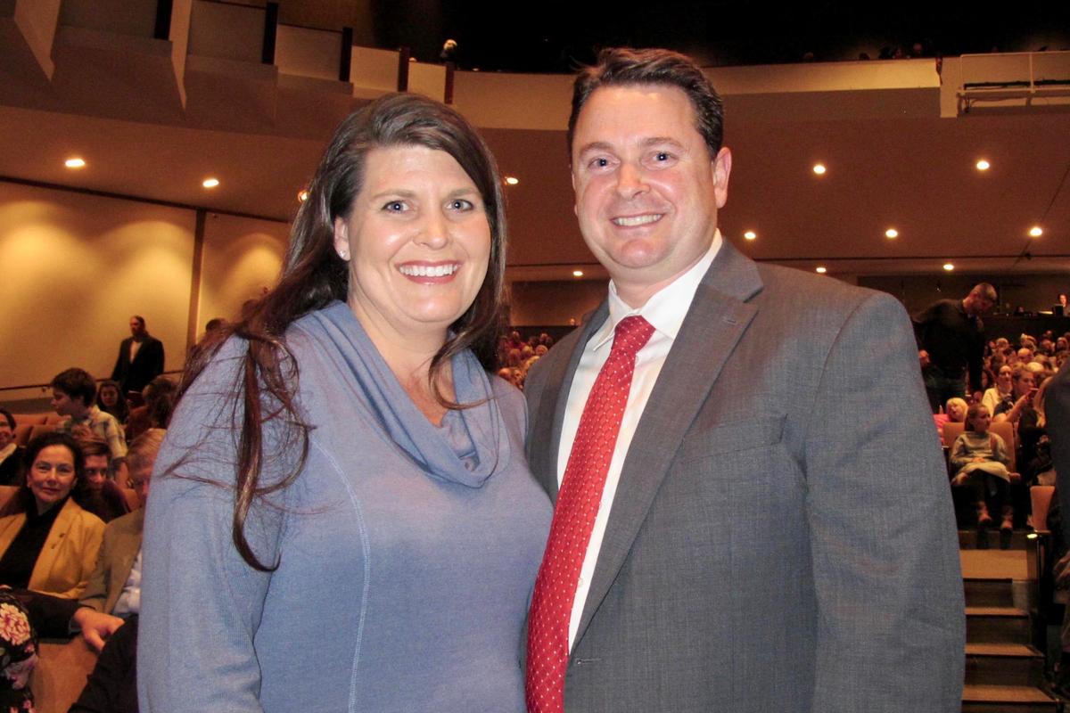 Physician Says the Shen Yun Digital Backdrop Adds to His Experience