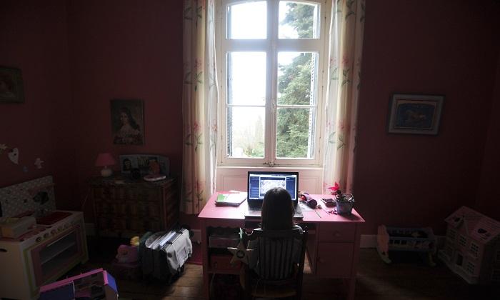 Children Under 12 Should Not Be on Social Media, Says Child Psychologist