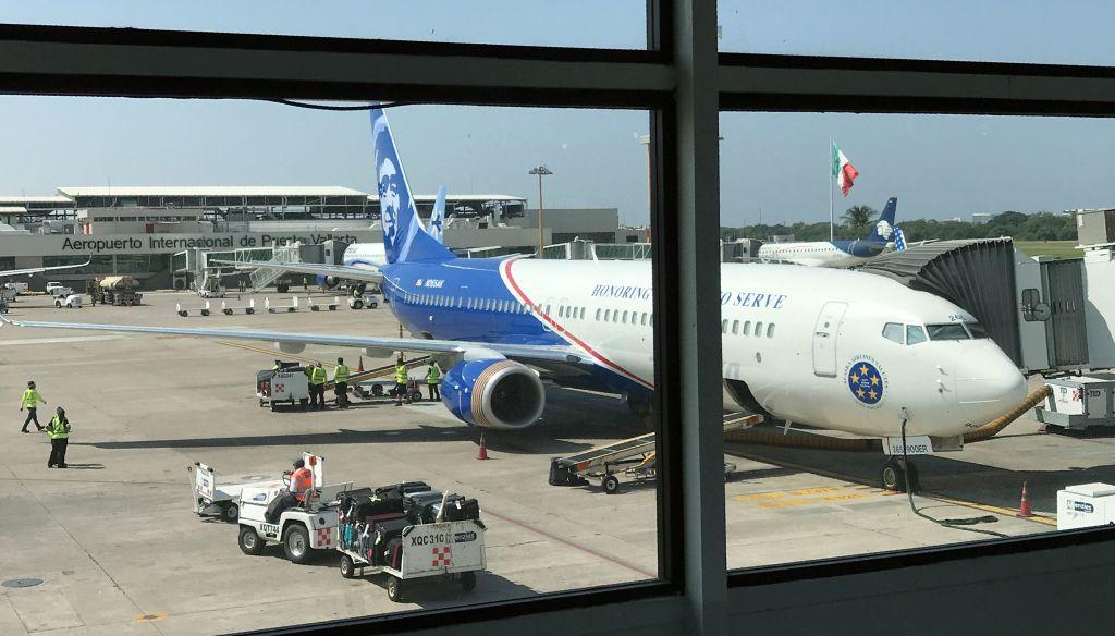 Alaska Airlines Plane Hits De-Icing Truck on Taxiway: Reports