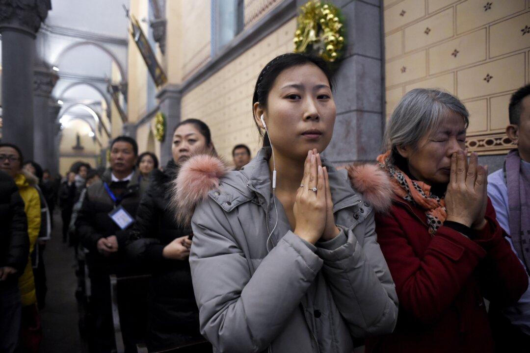 Pope Francis Appeases Chinese Regime, Depriving Persecuted Underground Catholics of Their Bishops