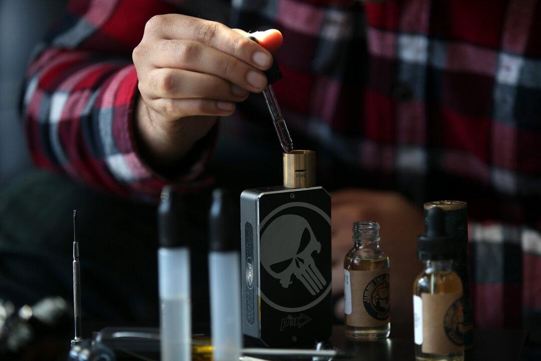 Army: Beware of Vaping Oil Dangers—2 Marines Dead, 60 Troops Sick