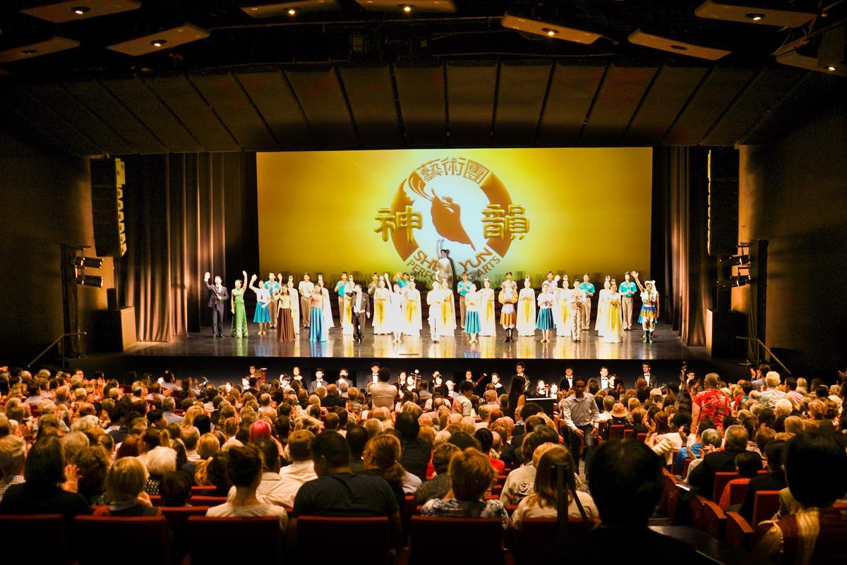 IT Manager Says Shen Yun, ‘Is Humanity at Its Best’