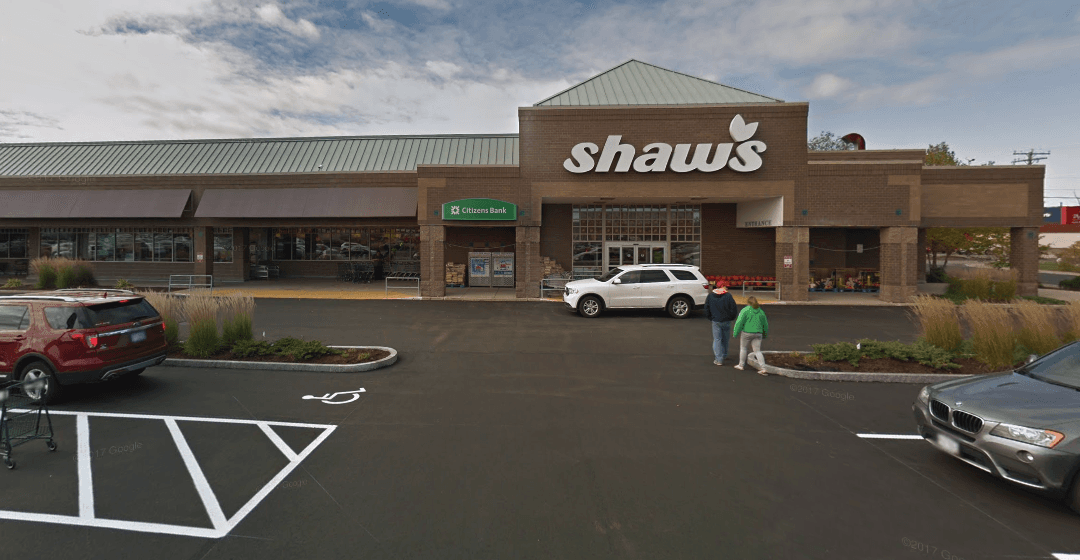 Woman Says She Found Dead Lizard in Her Store-Bought Lettuce