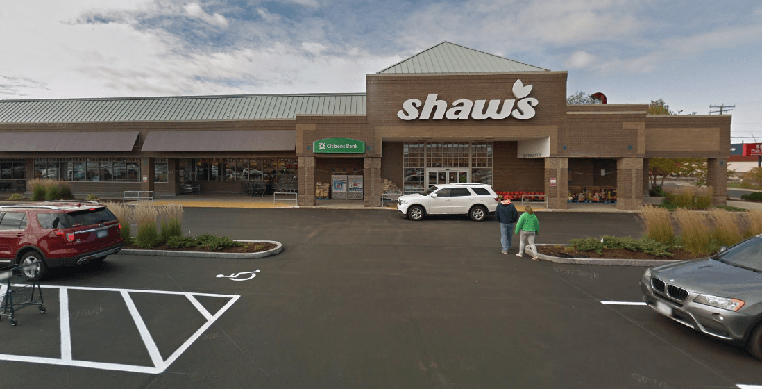 Woman Says She Found Dead Lizard in Her Store-Bought Lettuce