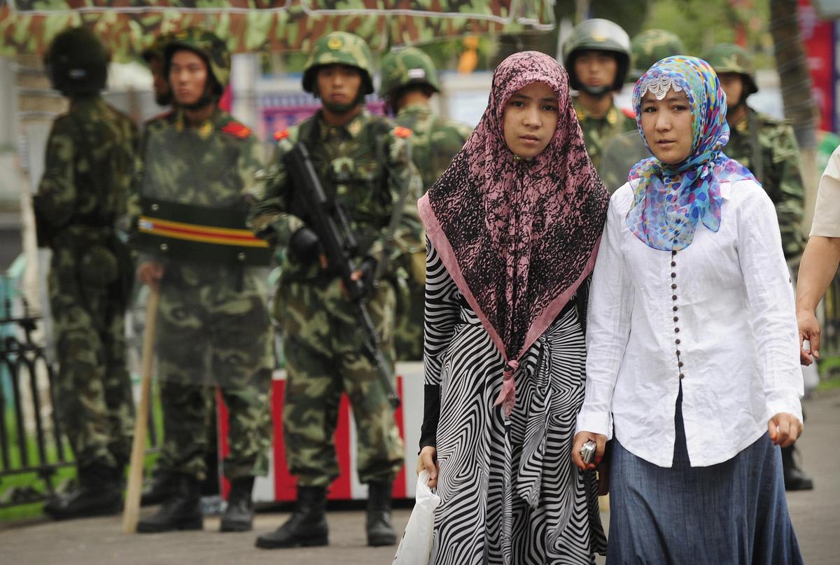 Chinese Regime Uses ‘Big Data’ Surveillance to Detain Xinjiang Residents, According to Human Rights Watch