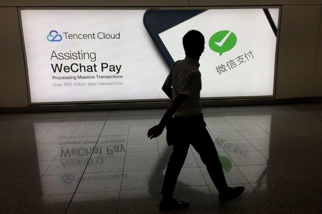 Chinese Citizens Detained for Posts on Social Media Platform WeChat