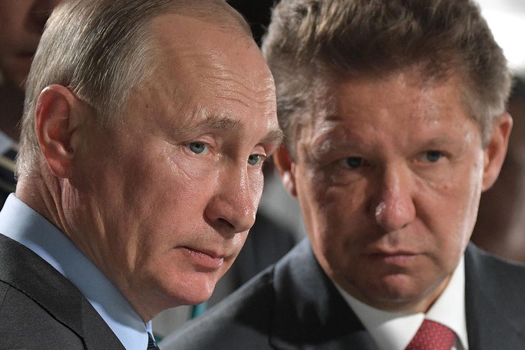 Gazprom to Cut Hundreds of Traders as Kremlin Retreats From West