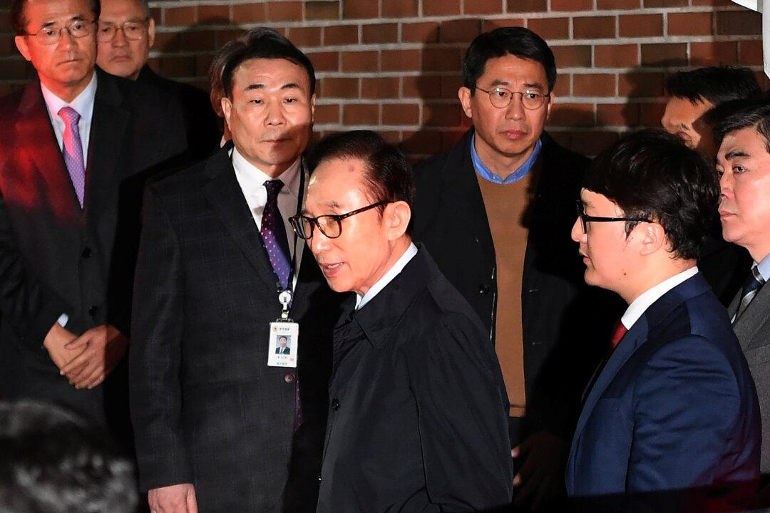 South Korea Ex-President Lee Detained on Graft Charges