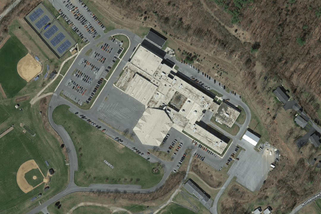 Students Will Be Armed With Rocks in Case of School Shooting, PA Superintendent Says