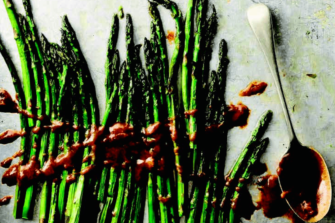 Roasted Asparagus With Yummy Sauce