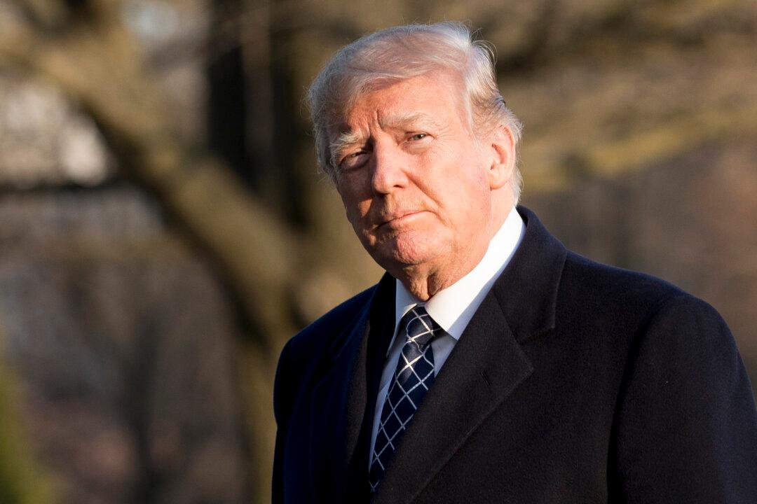 Trump Expels 60 Russian Spies in Response to UK Attack