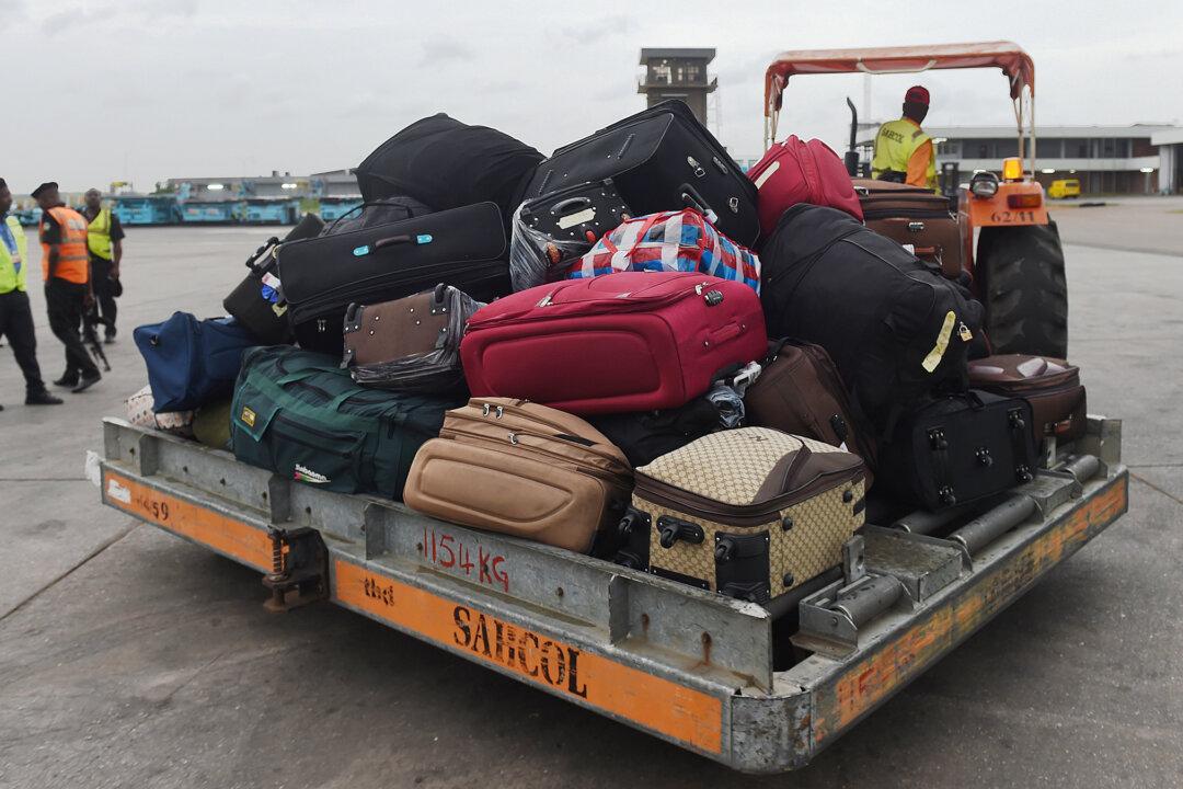 You Think It’s Outrageous How They Treat Your Baggage at US Airports …