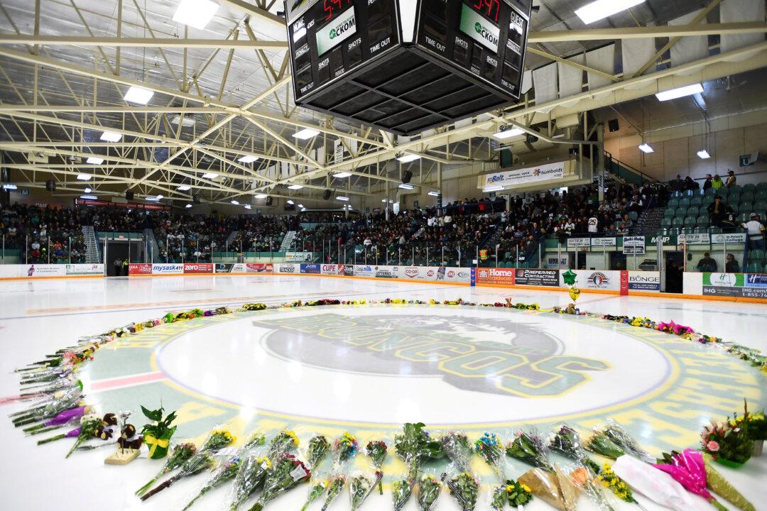 Humboldt Broncos’ Pastor Recalls Horrific Scene, Vigil Held in Arena