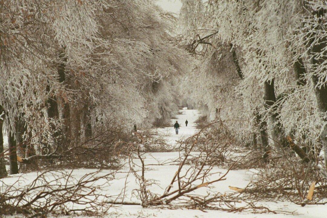 April’s Ice and Rainstorm Wreaks Havoc in Ontario and Quebec
