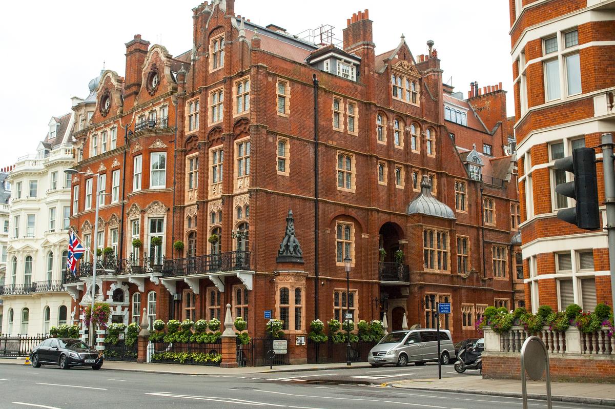 Two Great European Capitals: Berlin and London