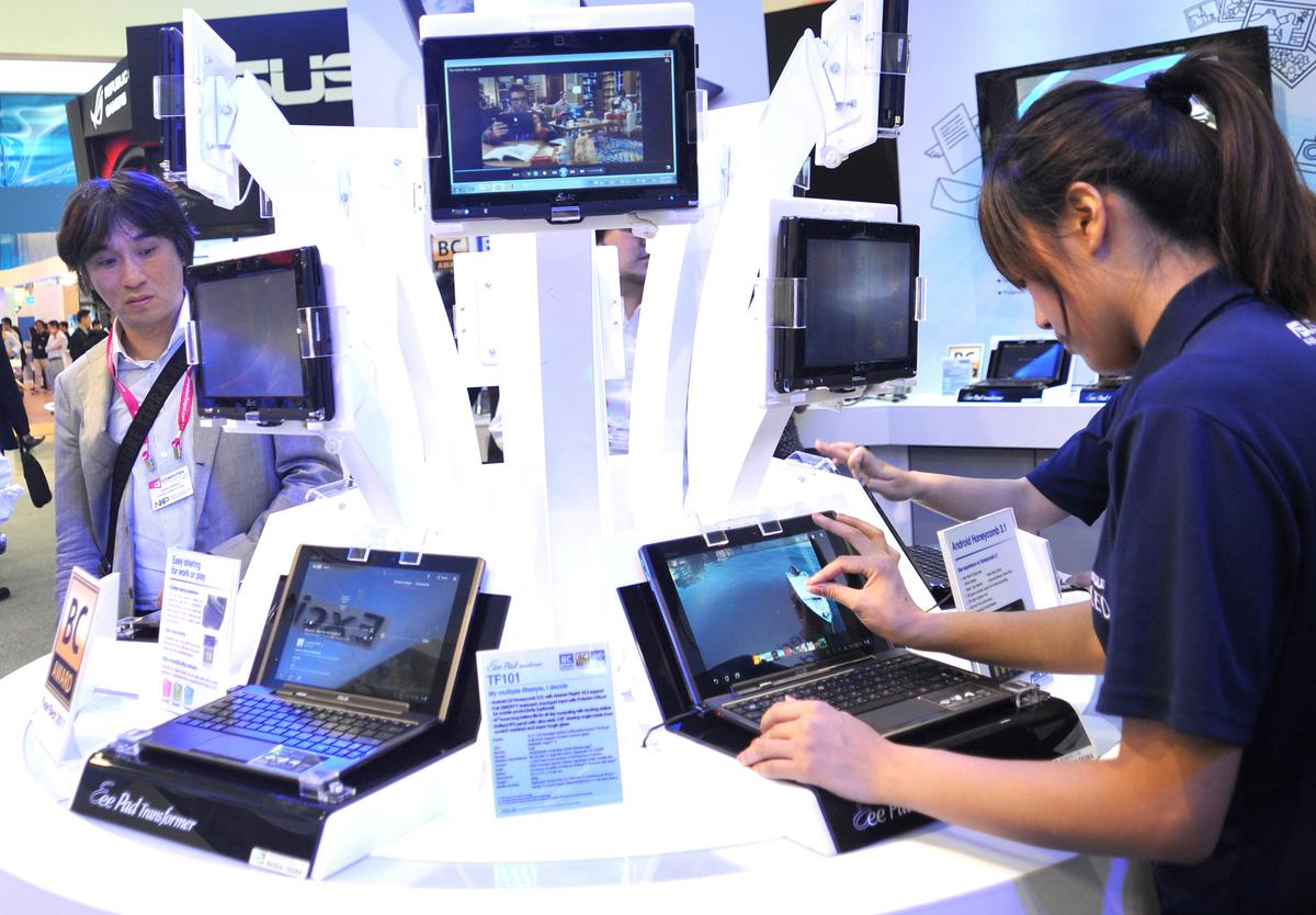 China Poaches Semiconductor Technology via Employees at Taiwan’s Top Chipmakers